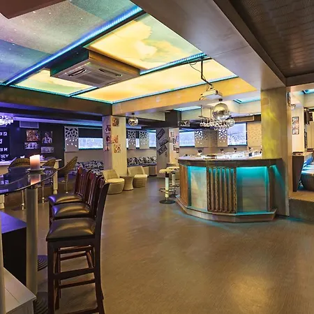 Tarsis Club & Aquapark Hotel