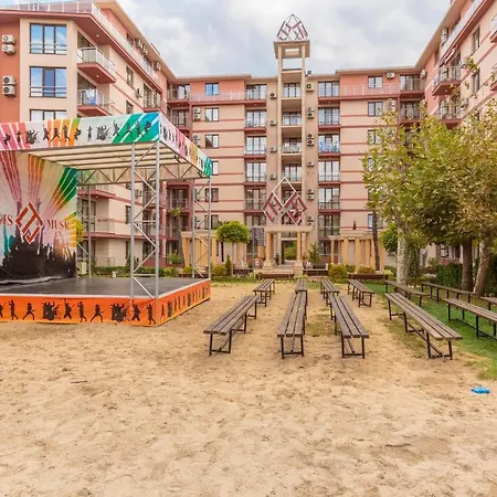 Tarsis Club & Aquapark 4*