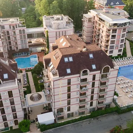 Апарт-отель Tarsis Club & Aquapark Солнечный берег