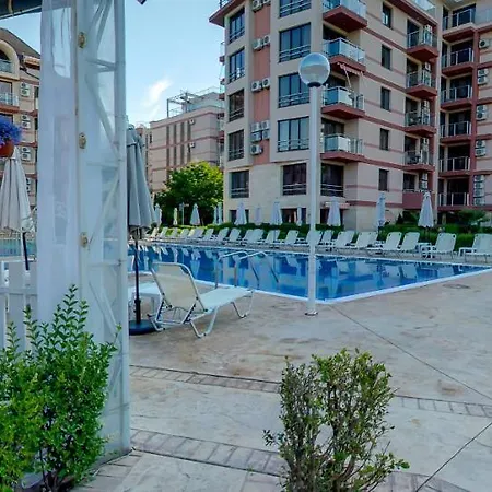 Tarsis Club & Aquapark 4* Солнечный берег