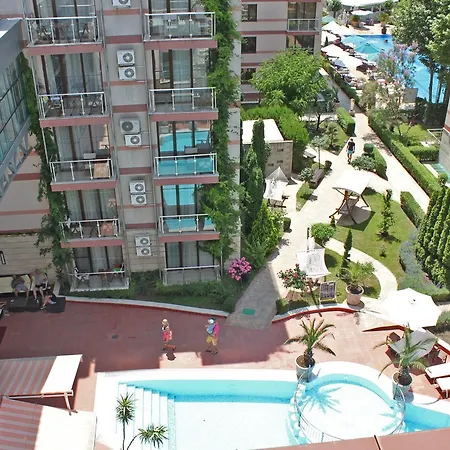 Tarsis Club & Aquapark Апарт-отель