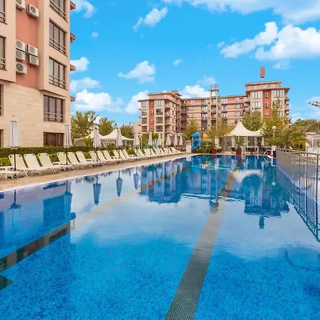 Tarsis Club & Aquapark 4* Солнечный берег
