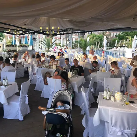 Tarsis Club & Aquapark Апарт-отель 4*