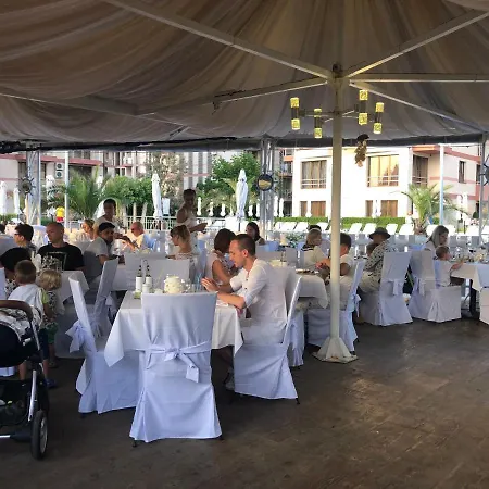 Tarsis Club & Aquapark Hotel 4*