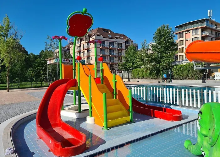 Tarsis Club & Aquapark Отель 4*
