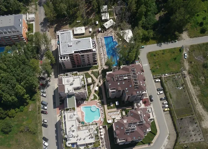 Tarsis Club & Aquapark Отель Солнечный берег