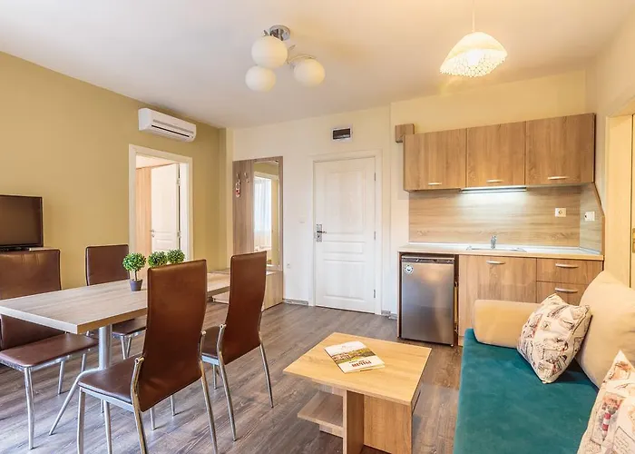 Отель Tarsis Club & Aquapark 4*