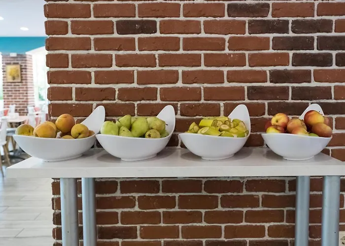 Tarsis Club & Aquapark Отель