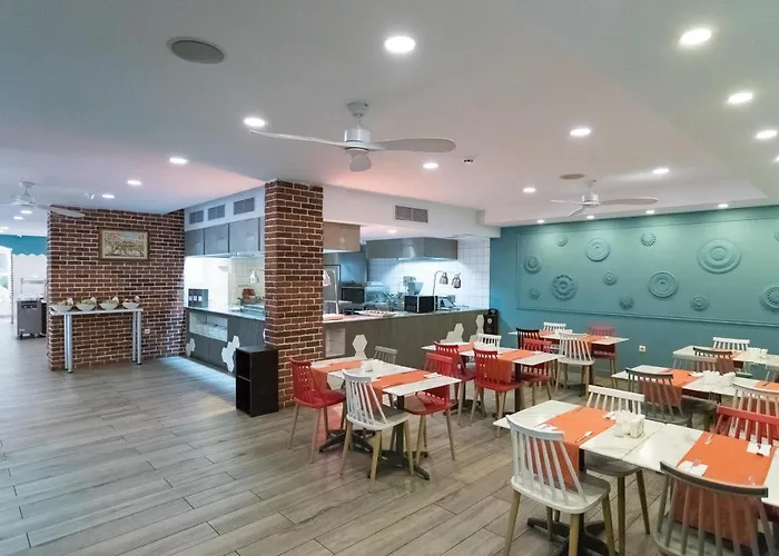 Tarsis Club & Aquapark Отель 4*