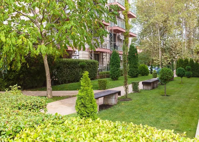 Отель Tarsis Club & Aquapark 4*