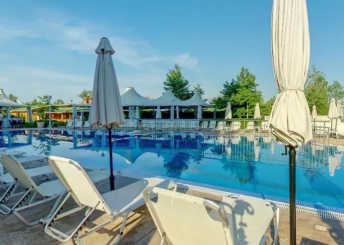 Отель Tarsis Club & Aquapark