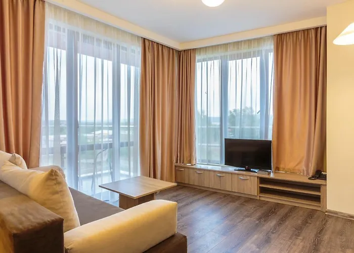 Tarsis Club & Aquapark 4* Солнечный берег