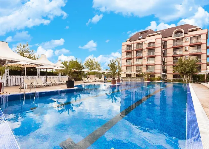 Tarsis Club & Aquapark 4* Солнечный берег