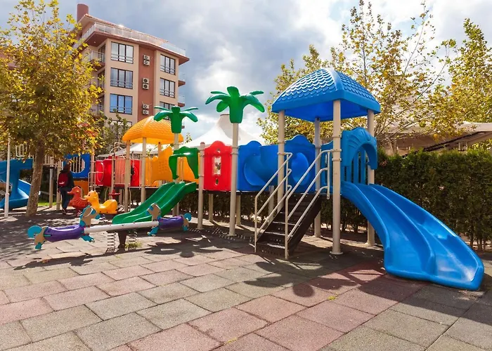 Tarsis Club & Aquapark Отель Солнечный берег