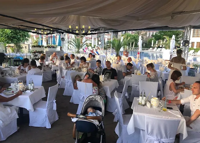 Tarsis Club & Aquapark Отель 4*